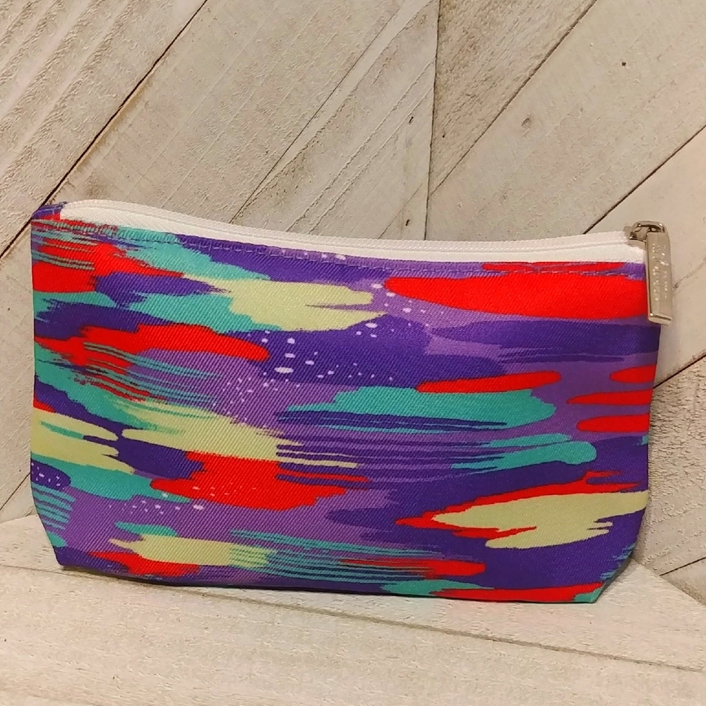 NEW Clinique Small Makeup Bag